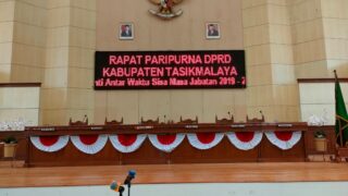 Pengucapan Sumpah/Janji Anggota DPRD PAW Sisa Masa Jabatan 2019-2024 Fraksi Pdi Perjuangan