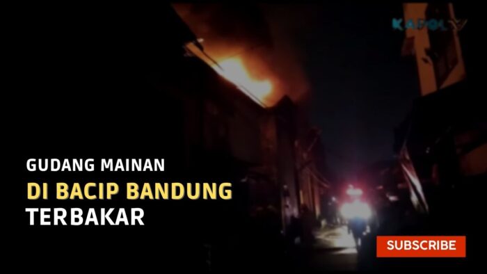 Gudang Mainan Di Bacip Bandung Terbakar