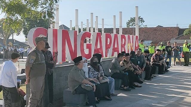 Ridwan Kamil Resmikan Alun-alun Singaparna