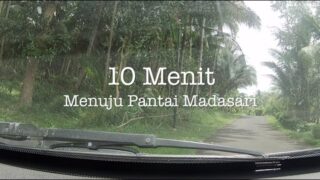 Jalan Desa Paling Keren Menuju Pantai Madasari