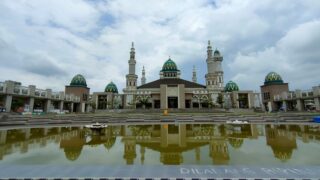 Masjid Agung Kab Tasik Perlu Perbaikan Dan Penataan