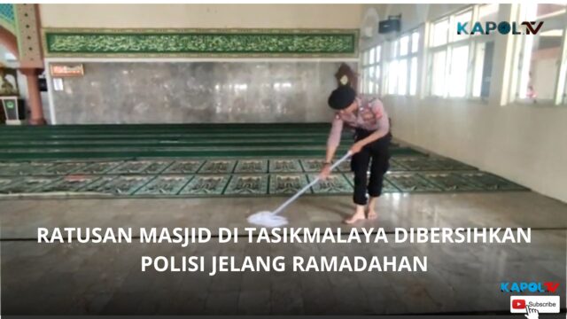 Ratusan Masjid di Tasikmalaya Dibersihkan Polisi Jelang Ramadan