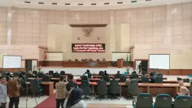 Rapat Paripurna DPRD Kab Tasikmalaya Laporan LKPJ Bupati Tasikmalaya