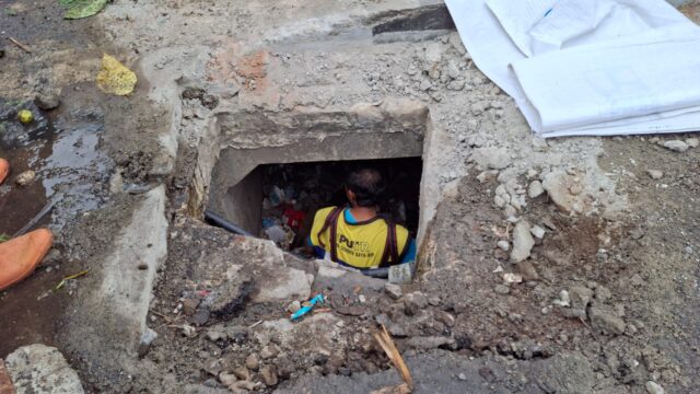 Pembersihan Sungai Cikalang di HZ Mustofa Tasikmalaya Diintensifkan Guna Antisipasi Genangan Musim Hujan