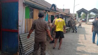 66 PKL Bongkar Mandiri Lapak di Terminal Singaparna, Pemkab Siapkan Relokasi